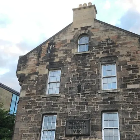Cosy One Bedroom Flat In City Center Edinburgh Exterior photo